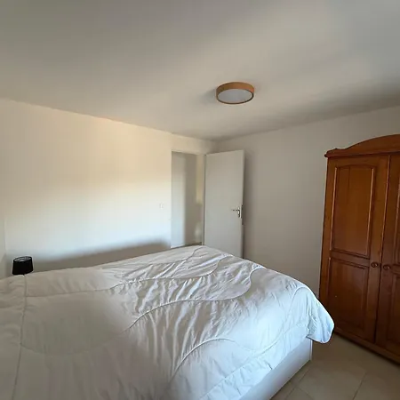 Appartement Grand T2 Bis Avec Terrasse Et Vue