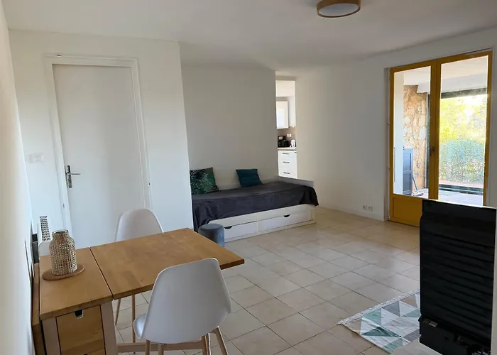 Grand T2 Bis Avec Terrasse Et Vue Appartement Portel-des-Corbieres